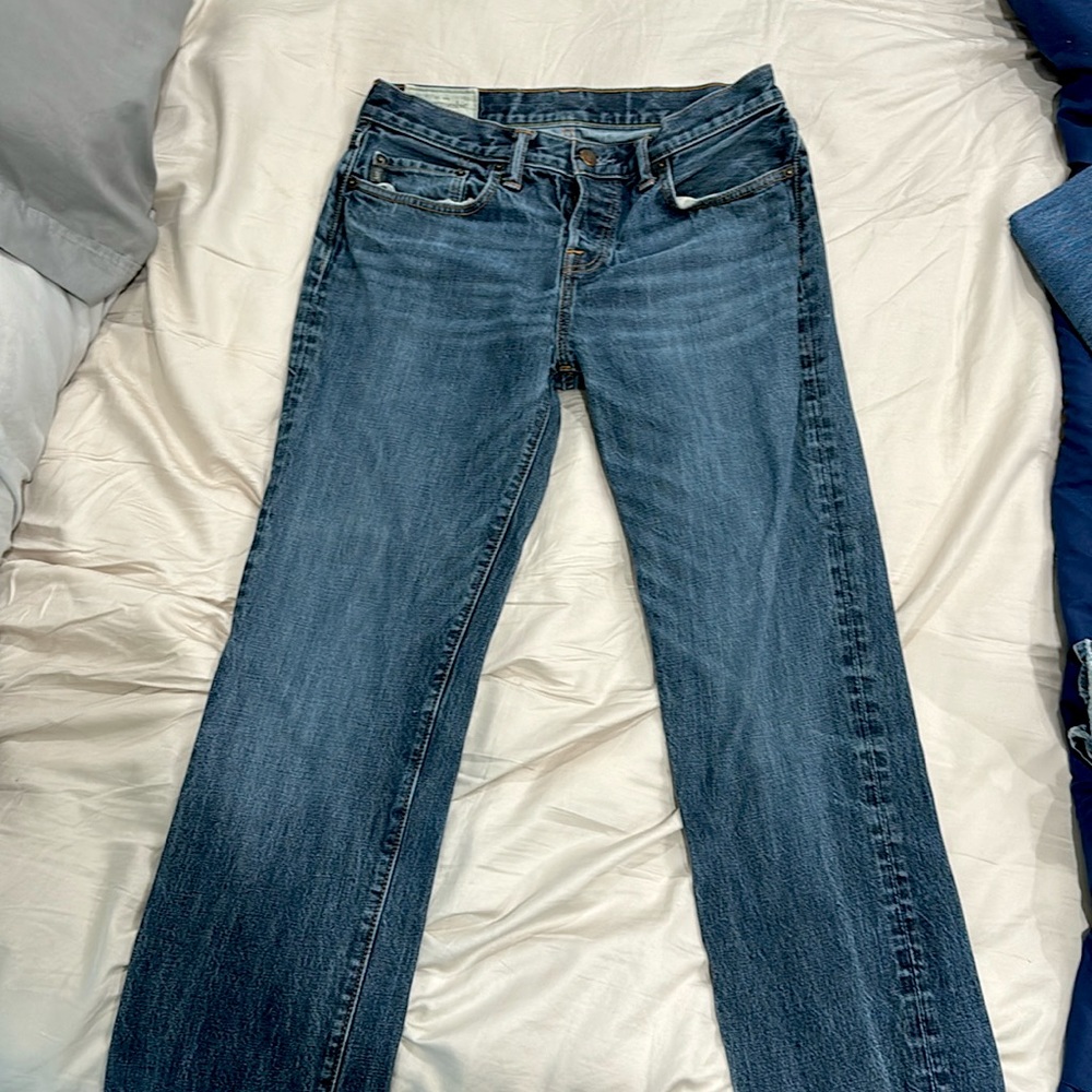 A&F Classic Straight